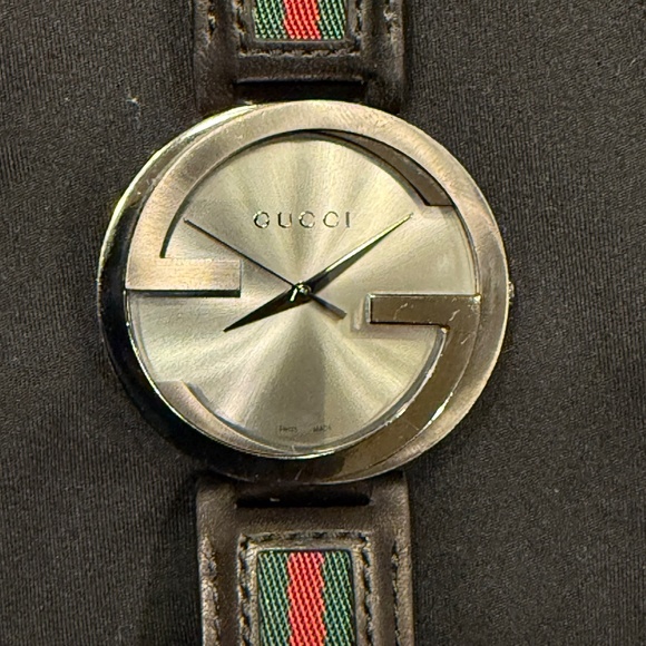 Gucci Watch - Picture 1 of 3